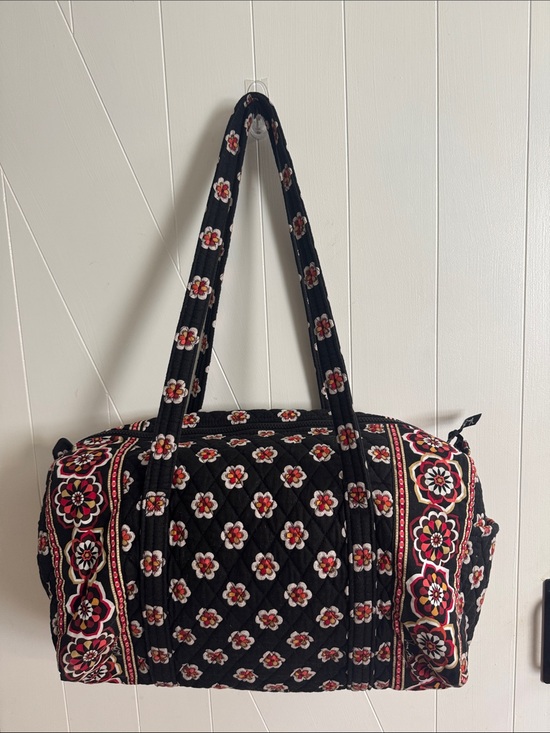 Vera Bradley Handbags - VERA BRADLEY BLACK PIROUETTE Duffle Bag